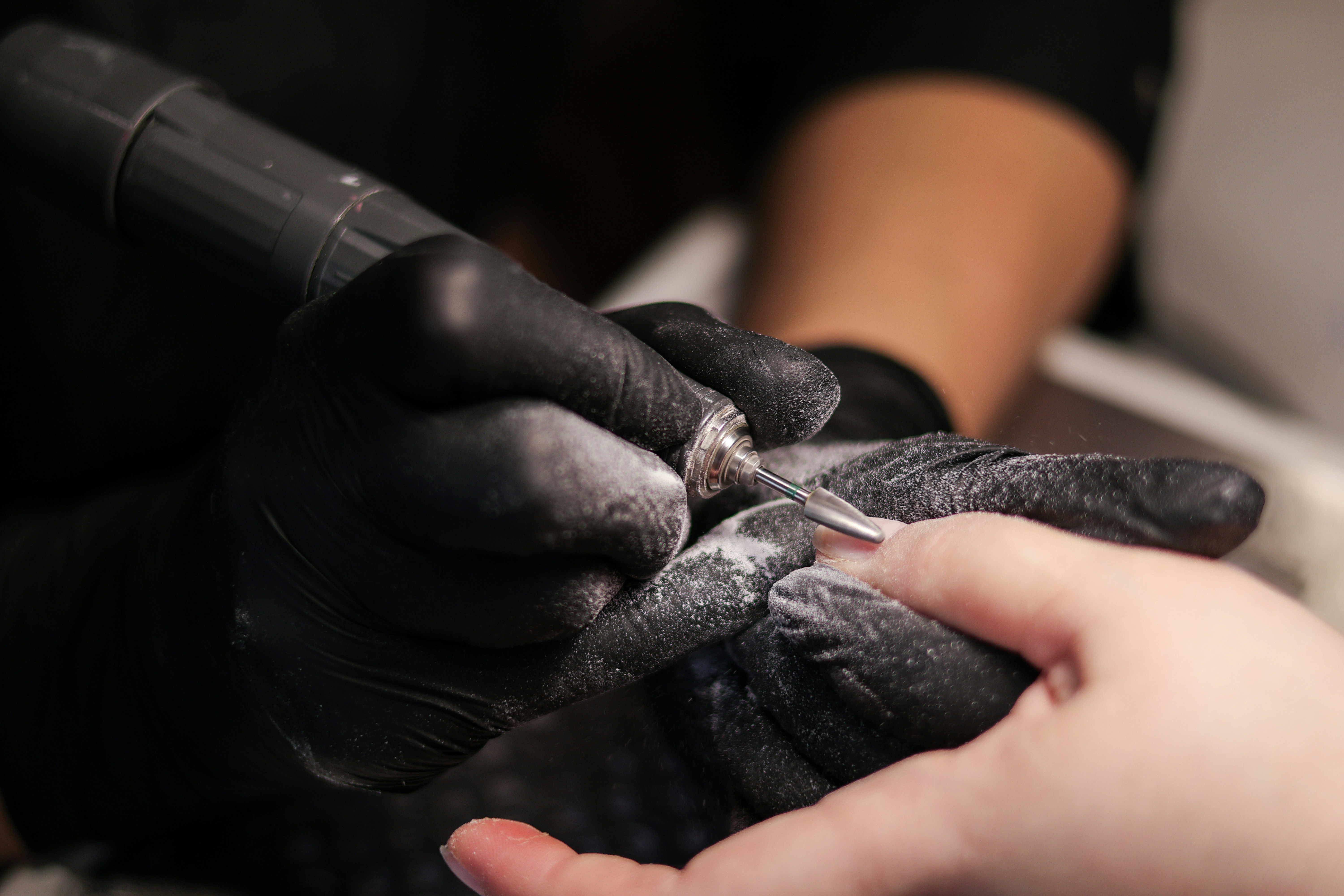 Fill Your Nail Salon Fast: Why You Need a Smart Nail Salon Booking App