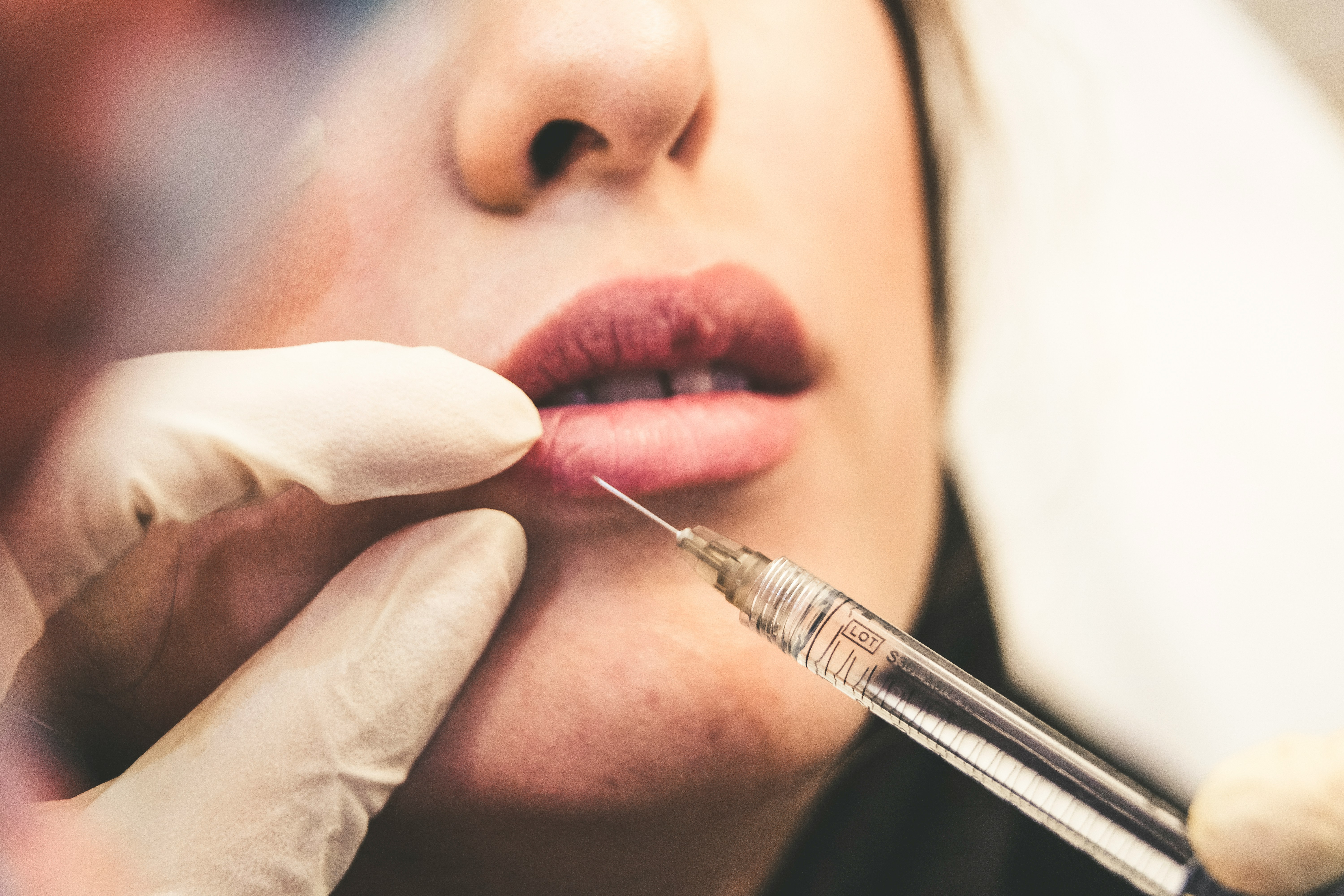 Tired of Searching “Botox Near Me”? There’s a Better Way — Meet the WellzOn Booking App
